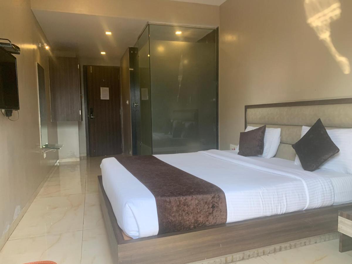 Hotel Merakee - Near Dahisar Mira Road Mumbai Dış mekan fotoğraf