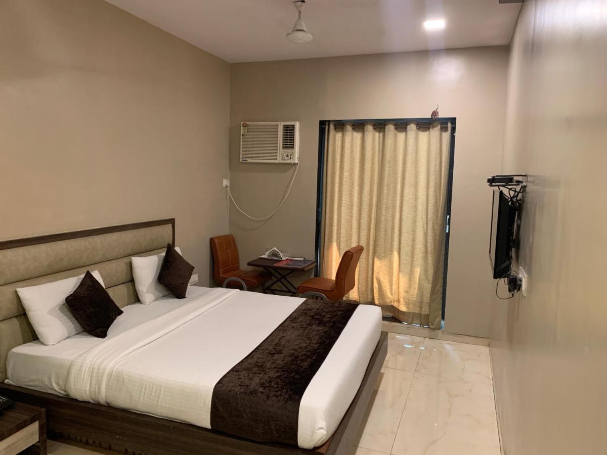 Hotel Merakee - Near Dahisar Mira Road Mumbai Dış mekan fotoğraf